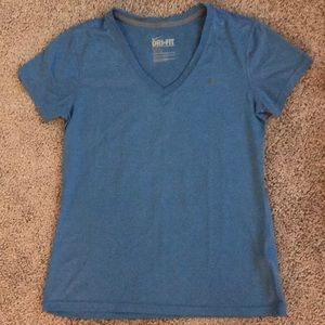 Nike women’s v-neck dri-fit T-shirt